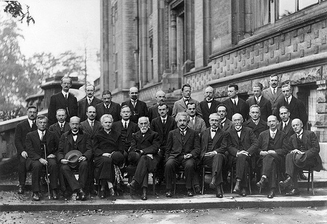 Solvay_conference_1927_Version2